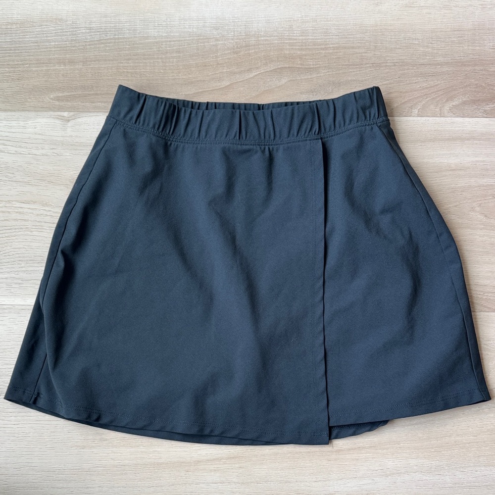 A&F - Mini Skort - Picture 1 of 9